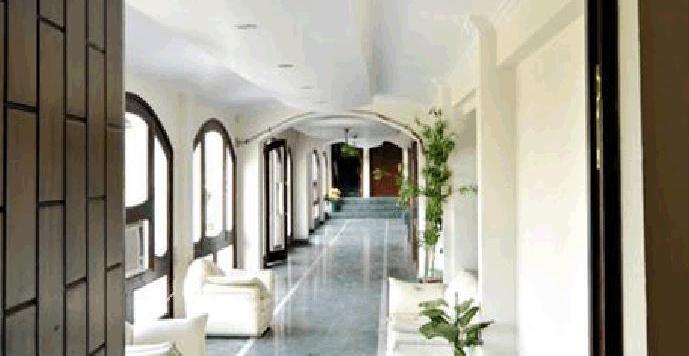 Gajraula Haveli Resort ภายนอก รูปภาพ