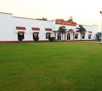 Gajraula Haveli Resort ภายนอก รูปภาพ