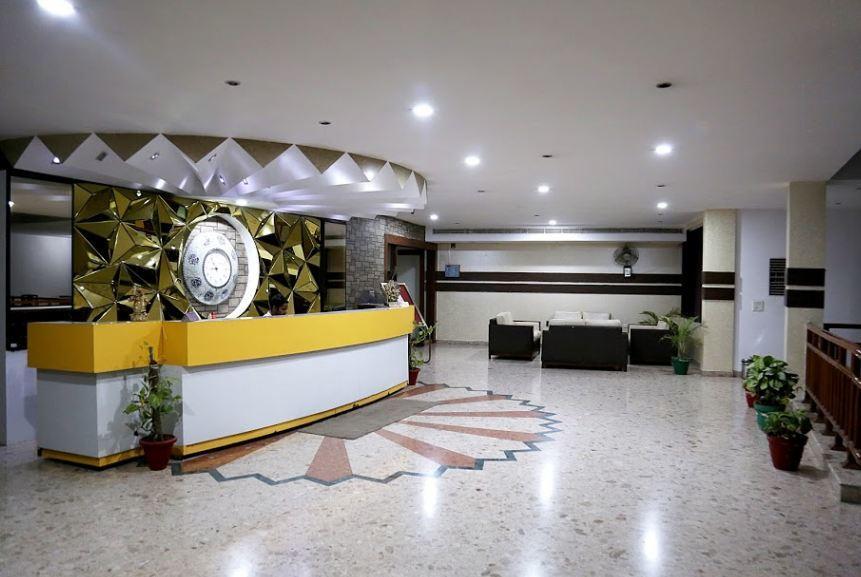 Gajraula Haveli Resort ภายนอก รูปภาพ